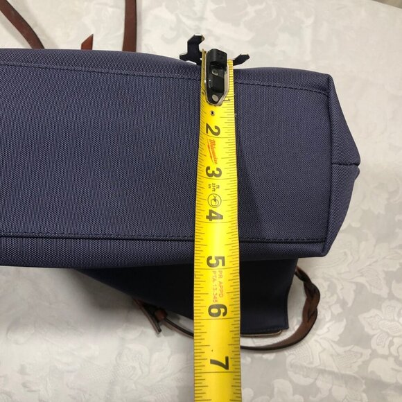 DOONEY & BOURKE Navy Blue Nylon Crossbody Tote Adjustable Leather Straps Red Int - Picture 12 of 16